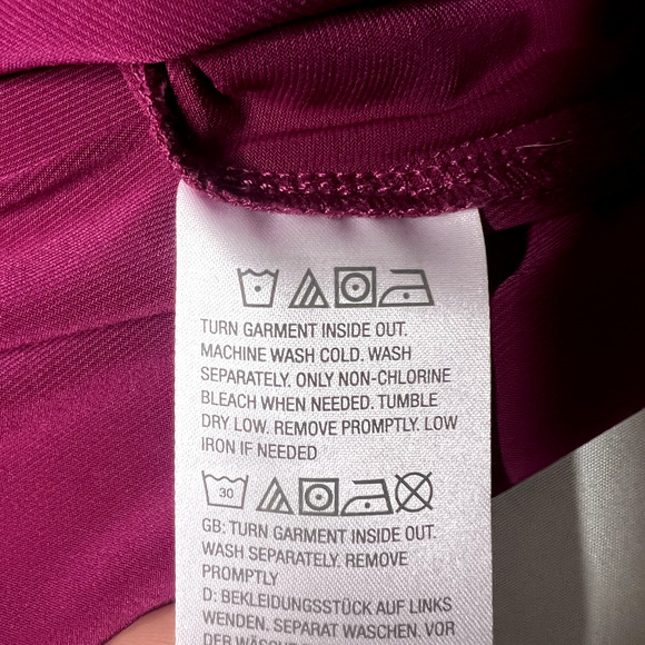 Susan Graver Artisan Womens Small Fuscia Jeweled Shoulder V- Neck Blouse Career - Picture 8 of 11